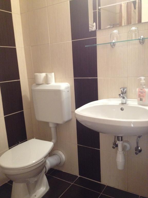Hotel Family Balatonföldvár Pokoj fotografie