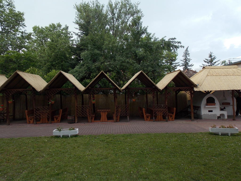 Hotel Family Balatonföldvár Exteriér fotografie